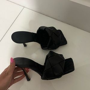 Bottega Veneta shoes size 38. Wore only once!  in great condition .